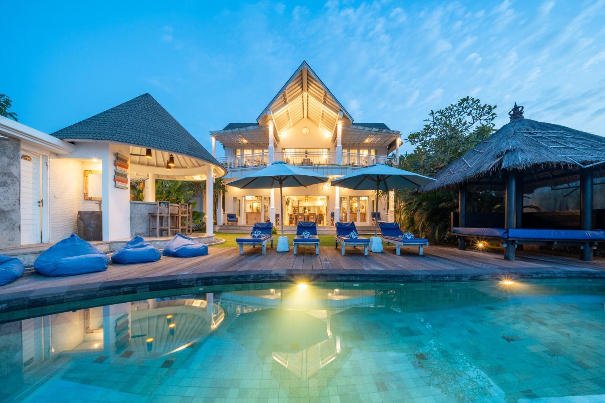 Ceningan Beachside Villas Lembongan Exterior photo