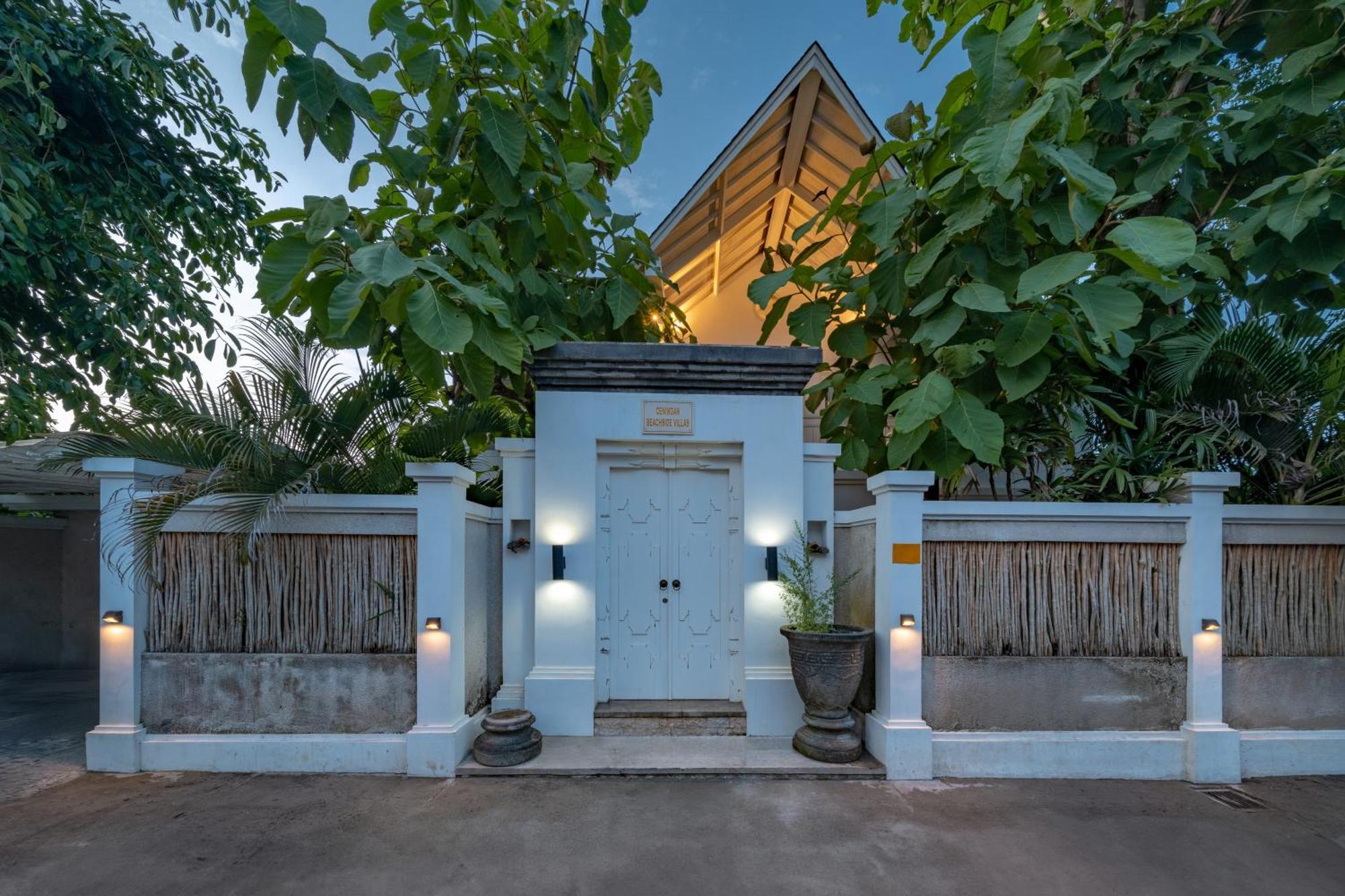 Ceningan Beachside Villas Lembongan Exterior photo