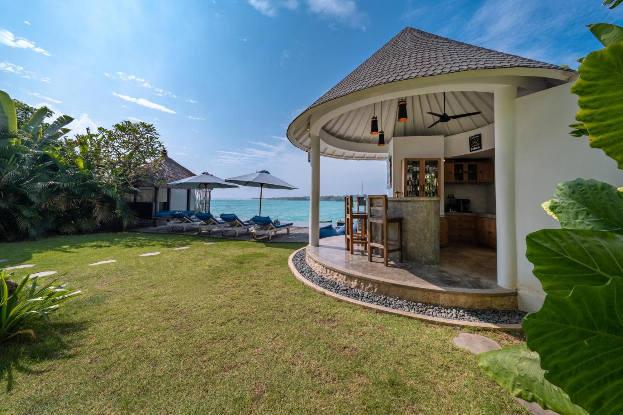 Ceningan Beachside Villas Lembongan Exterior photo