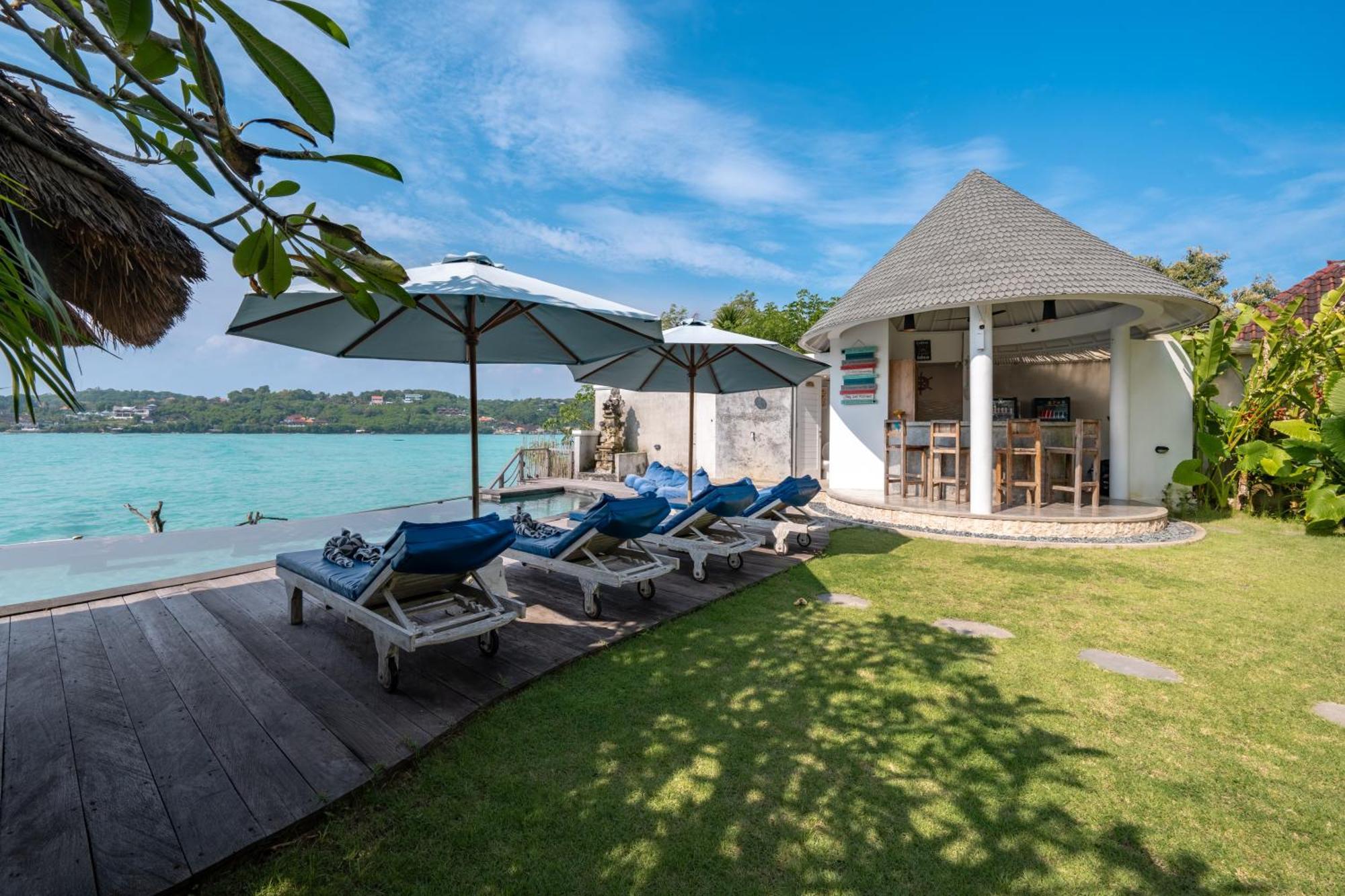 Ceningan Beachside Villas Lembongan Exterior photo