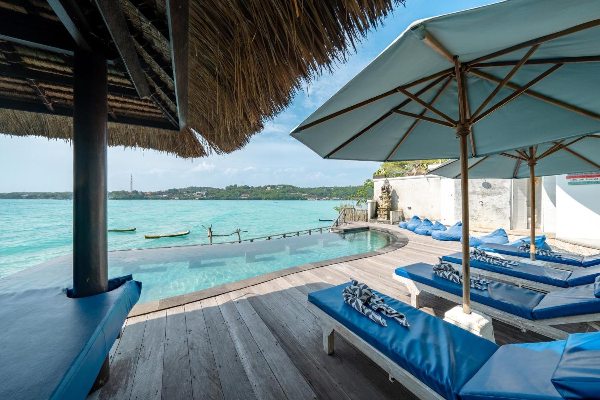 Ceningan Beachside Villas Lembongan Exterior photo