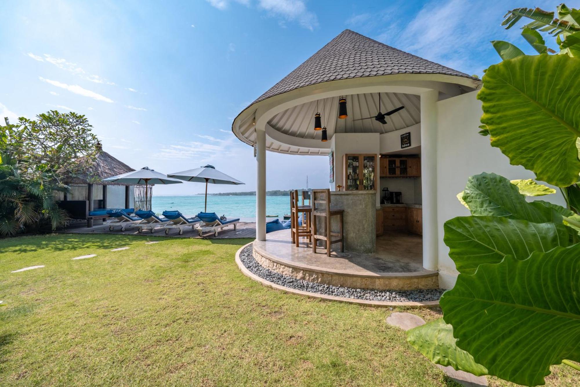 Ceningan Beachside Villas Lembongan Exterior photo